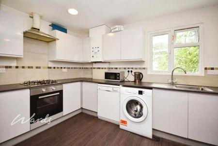 1 bedroom in a house share to rent - Photo 3