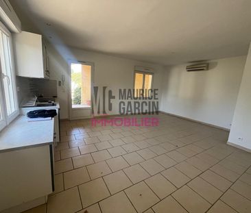A LOUER - HANGAR 100m² AVEC LOGEMENT DE FONCTION T2 50.56m² - Photo 1