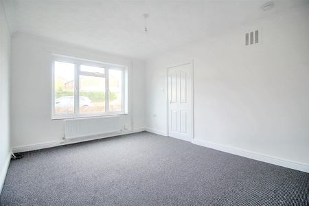 3 Bedroom House to let - Photo 5