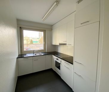 "Sanierte Wohnung in kleinem gepflegtem Mehrfamilienhaus an guter L... - Photo 1