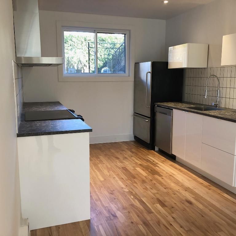 Studio à louer incluant 5 électroménagers – disponible 1er mai 2026 - Photo 1