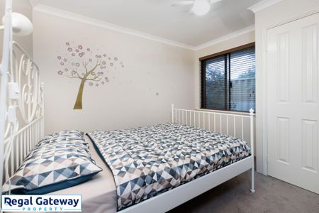 22B Halcyon Way, ATWELL WA 6164 - Photo 5