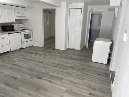 For Lease - 257 Parkwood Avenue, Georgina, Ontario - Photo 5