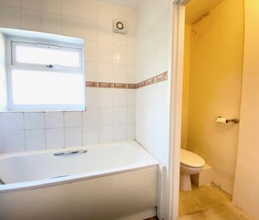 3 bedroom terraced house to rent - Photo 6