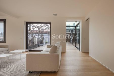 Attico di rappresentanza con terrazzo e ascensore privato - Photo 3