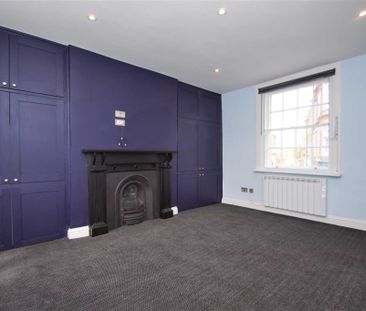 3 bed First Floor Flat for rent - Photo 5