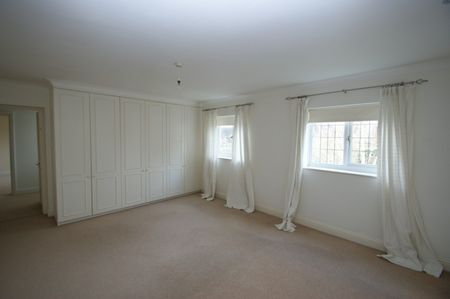 Oakdene, Beaconsfield, Bucks,HP9 - Photo 5