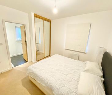 4 bedroom flat to rent - Photo 4