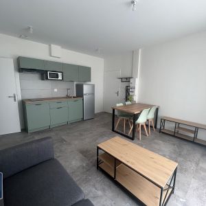 Location Appartement 2 pièces 24m² ST ETIENNE 42000 - Photo 2