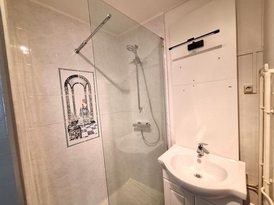 Location Appartement 3 pièces 47m² LES SABLES D OLONNE 85100 - Photo 1