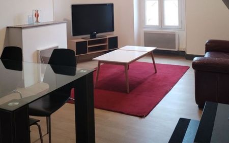 2 pièces - Meublé - 46 m² - 1er étage - Colocation non autorisée - Photo 2