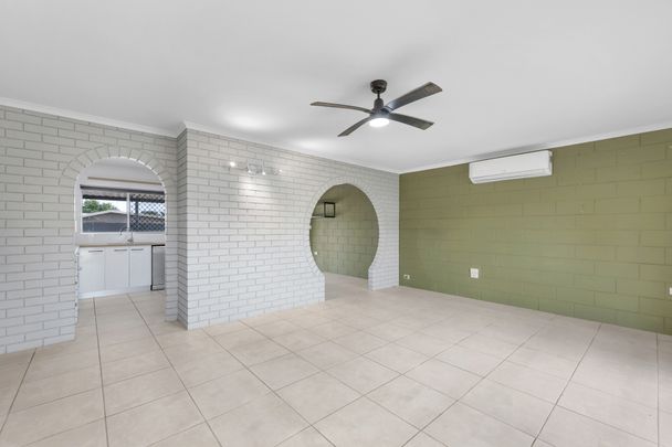 A Hidden Gem - Perfect Location - Sweet family home - Photo 1