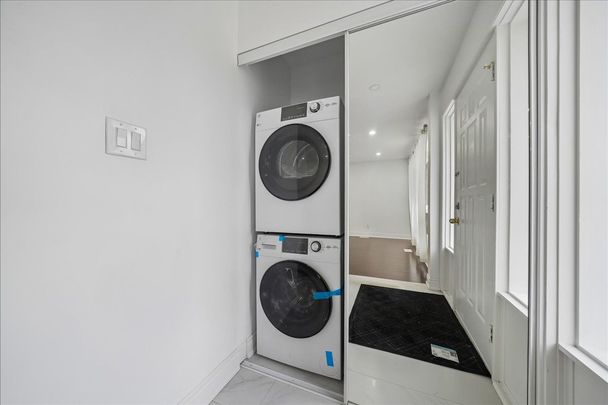 For Lease - 16 Flavian Crescent Unit# Main Floor & upper Floor, Toronto, Ontario - Photo 1