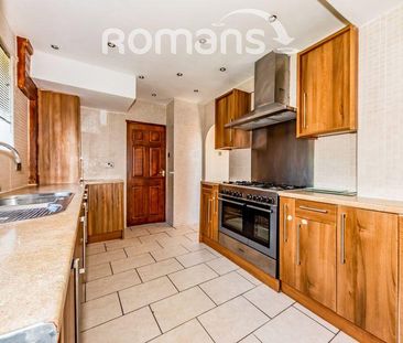 3 bedroom semi-detached house to rent - Photo 2