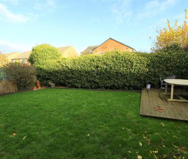 3 bedroom semi-detached house to rent - Photo 2