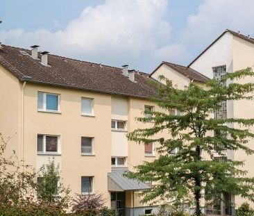 Großes Wohnzimmer und sonnige Loggia – Ihr perfektes Zuhause in Fal... - Photo 6