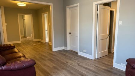 For Lease - 1072 Dundas Street Unit# 3, London East, Ontario - Photo 3