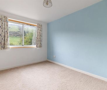 4 bedroom detached house to rent - Photo 6