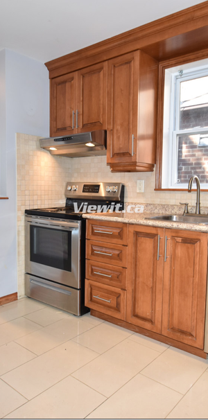 33 Montcalm Ave, Toronto, ON - Photo 1