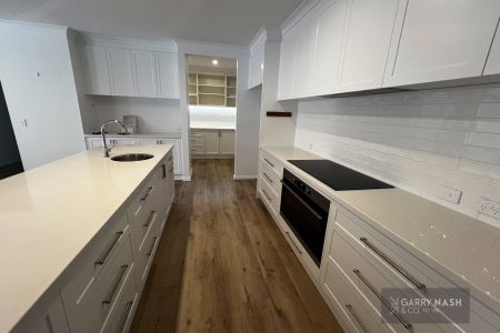 12 Fairway Drive, Waldara - Photo 5