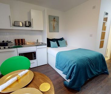 Studio to rent - Photo 4