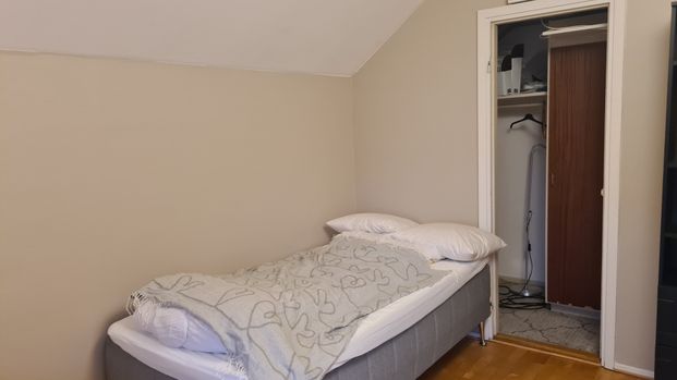 Cedergatan, Västra Frölunda - Photo 1