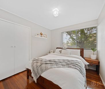 3 Goodenia Street, Everton Hills QLD 4053 - House For Rent | Domain - Photo 3