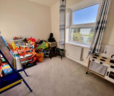 4 bedroom detached house to rent - Photo 5