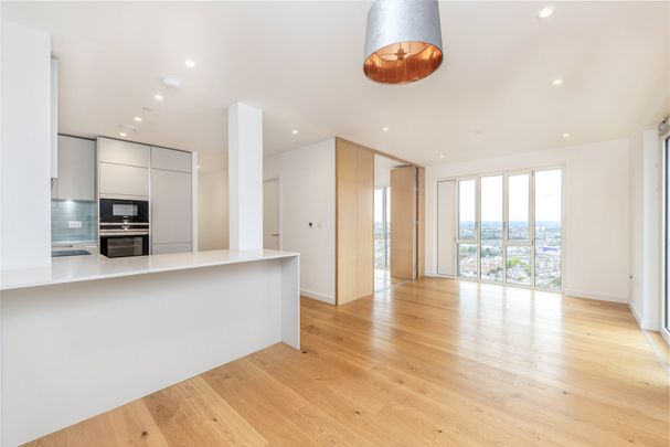 Mapleton Crescent, Wimbledon, SW18, London - Photo 1