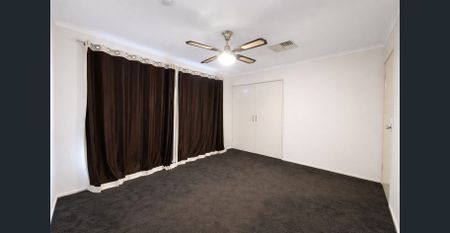 Well-Appointed Family Home with Dishwasher & Comfort Living in Cranbourne - Photo 4
