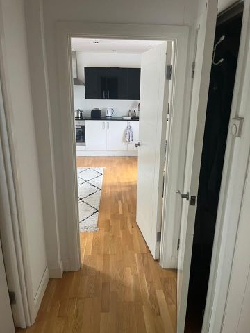 1 Bed Flat, Prospect House, TW7 - Photo 2