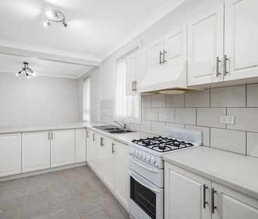 Charming Three Bedroom Family Home - Photo 5