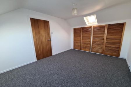26 Rathmore Road, Bangor, BT19 1NL - Photo 2