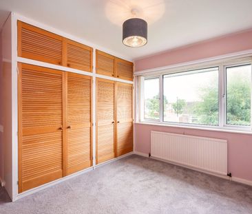 4 bedroom semi-detached house to rent - Photo 1