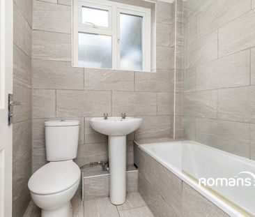 2 bedroom terraced to rent - Photo 2