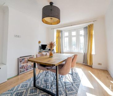 3 bedroom semi-detached house to rent - Photo 6