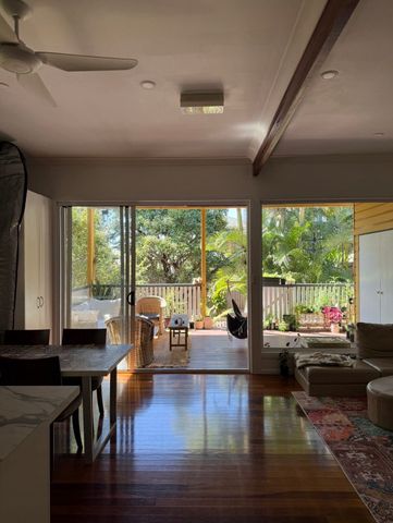 East Brisbane - Photo 2