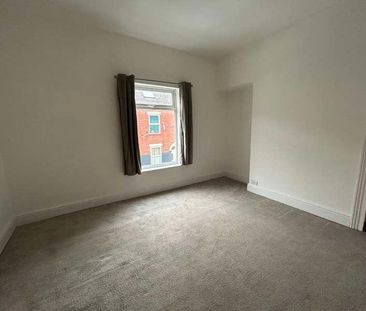 Division Road, Hull, HU3 - Photo 1