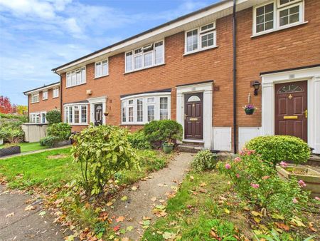 3 bedroom terraced house to rent - Photo 5