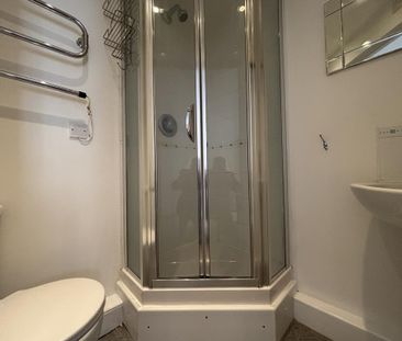2 bedroom flat to rent - Photo 6