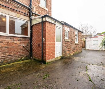 3 bed flat to rent in East View, Wideopen, NE13 - Photo 1