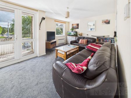 3 bedroom maisonette to rent - Photo 2