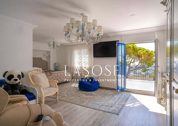 390m² House to rent in Vallpineda, Sitges with sea view