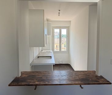 Location Appartement 3 pièces 54m² TOULON 83000 - Photo 3