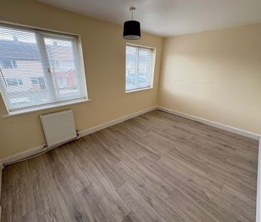 Friars Court, ILKESTON - Photo 2