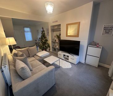 2 bedroom terraced house to rent - Photo 3