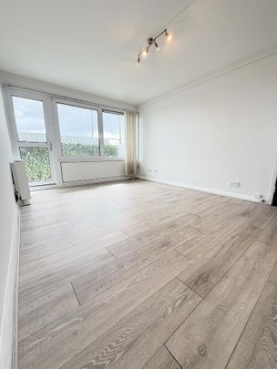 12a Moveen House, Benmore Drive, BT100EF, Finaghy - Photo 1