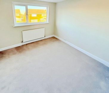 3 bedroom House To Let - Photo 3