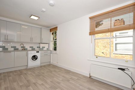 3 bedroom terraced house to rent - Photo 5