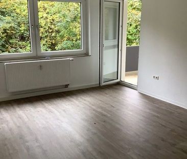 Wie schön ist das denn: 3 geräumige, renovierte Zimmer mit Balkon i... - Photo 2